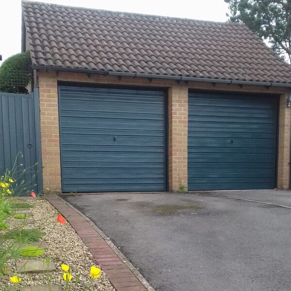 Thorndown-Cavepool-Grey-doors