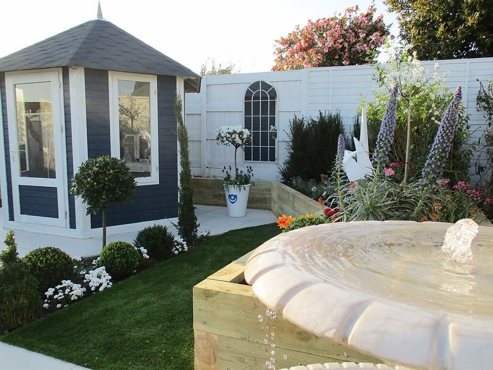 Thorndown-Greymond-and-Bishop-Blue-Wood-Paint-LYG-2018