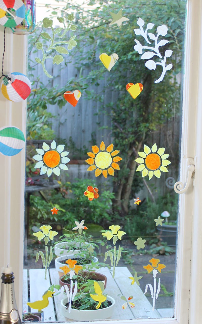 Making Window Clings with Thorndown Peelable Glass Paint Thorndown