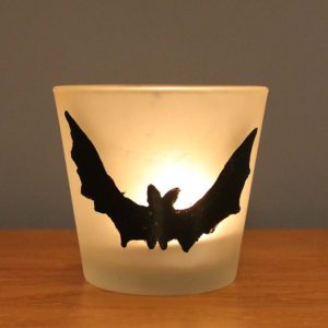Thorndown-Halloween-bat-candle