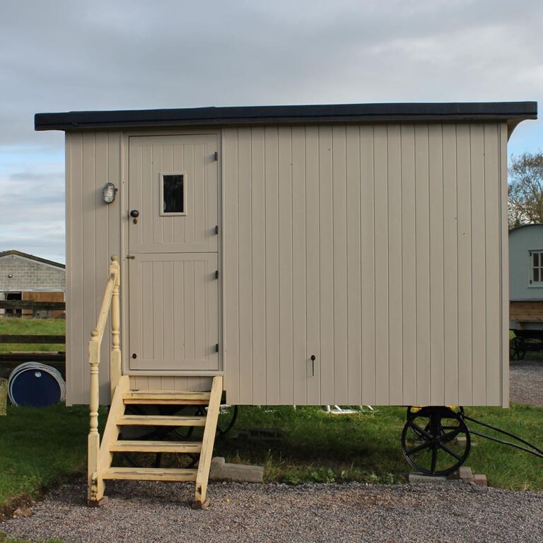 Thorndown-Tor-Stone-Wood-Paint-on-Middlewick-shepherds-hut