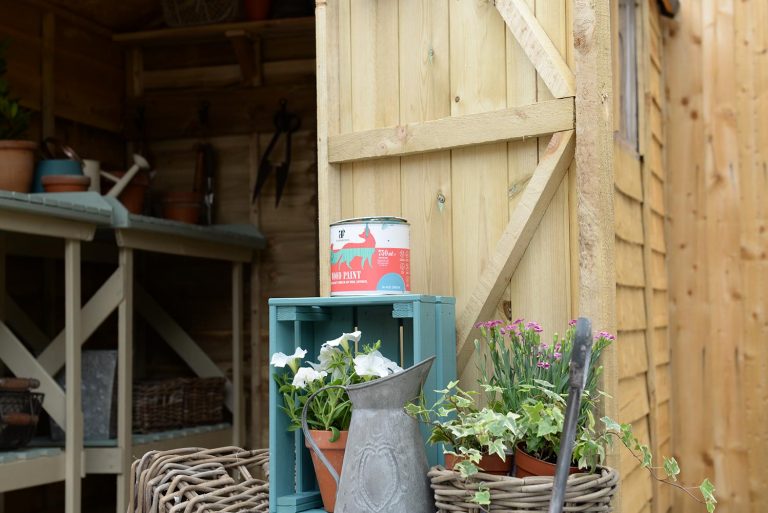 Slade-Green-crate-and-staging-in-Cow-Parsley-White-and-Goddess-Green