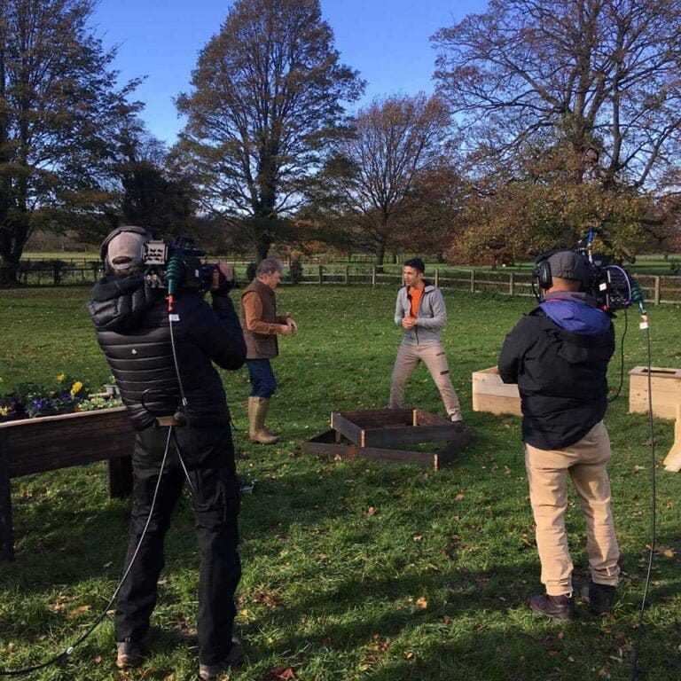 Love-Your-Weekend-planters-filming-with-Wayne-Perrey-and-Alan-Titchmarsh