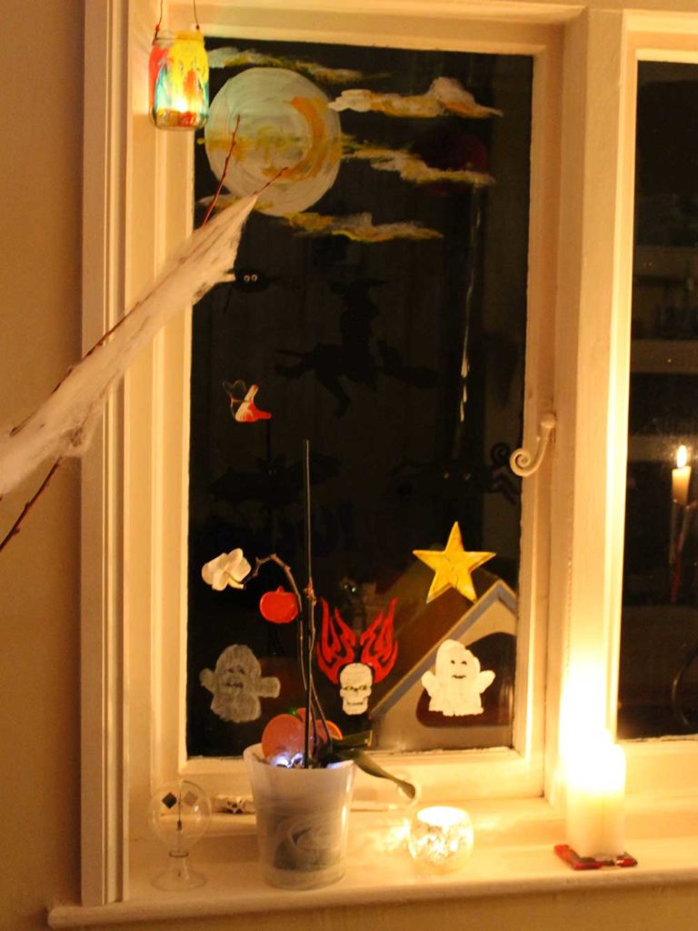 Thorndown-Peelable-Glass-Paint-windows_d1