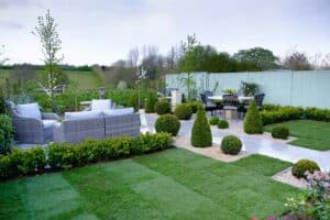 Thorndown-Goddess-Green-Wood-Paint-on-fence_Love-Your-Garden-Taunton3