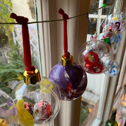 Thorndown-Peelable-Glass-Paint-Advent-Baubles_2