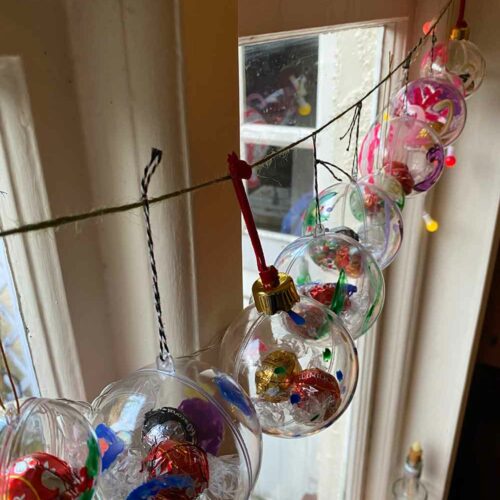 Thorndown-Peelable-Glass-Paint-Advent-Baubles_3
