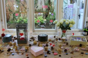 Thorndown-Peelable-Glass-Paint-Love-Stencil-Pack-painted-items4