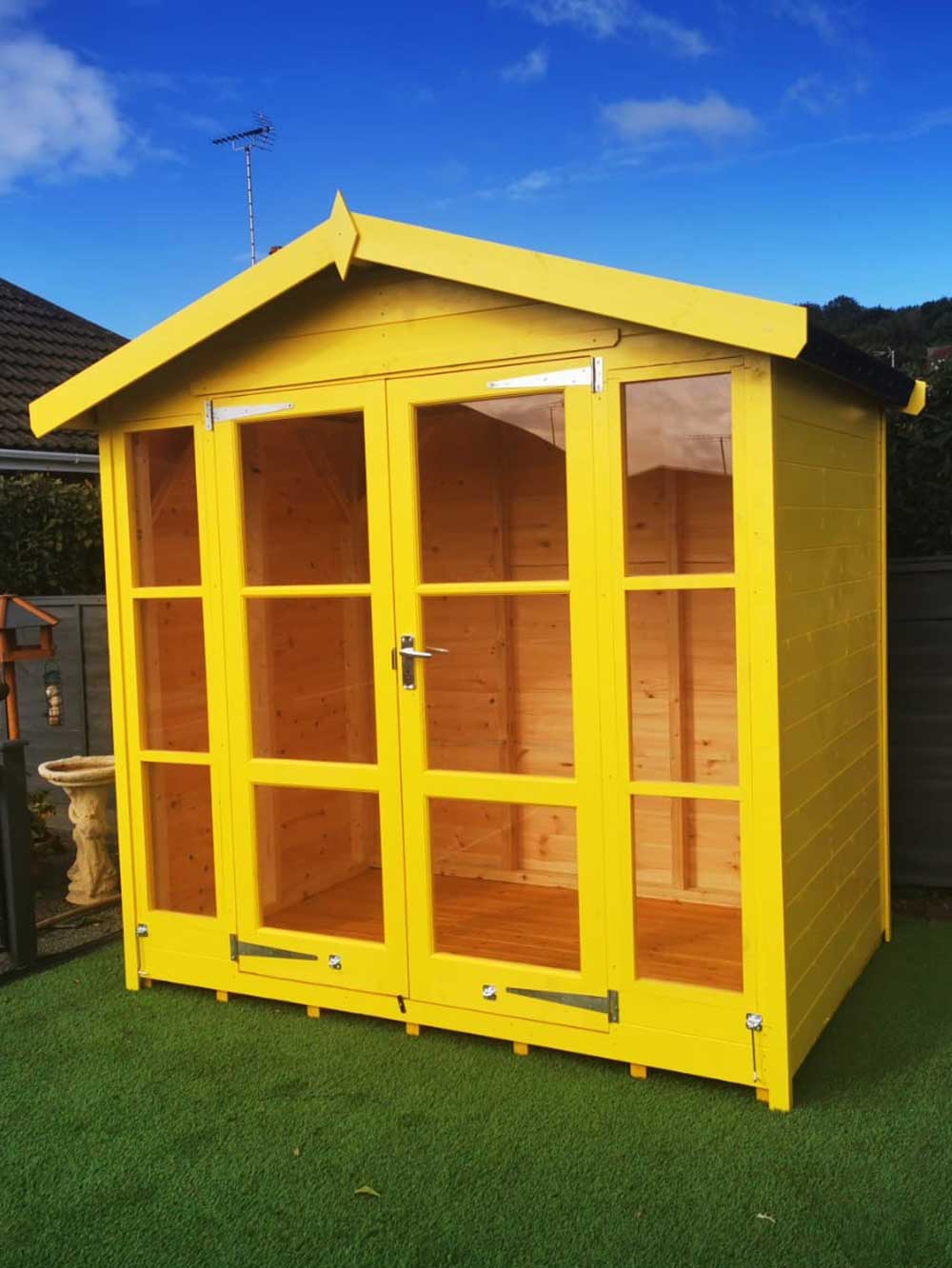 Roundpeg-Golden-Sommer-Shouse