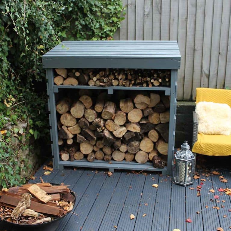 Thorndown-Mercury-Grey-Wood-Paint-on-Hutton-Log-Store_3