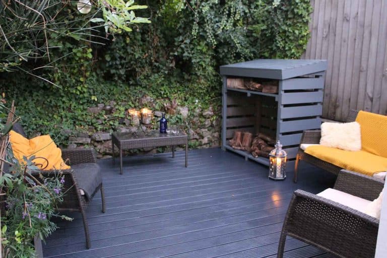 Thorndown-RAL7016-Anthracite-Grey-Wood-Paint-on-decking-area