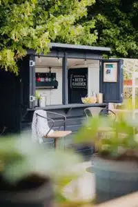 Forest-Hampton-Court_Garden-Bar_Thorndown-RAL-7016-Anthracite-Grey-Wood-Paint