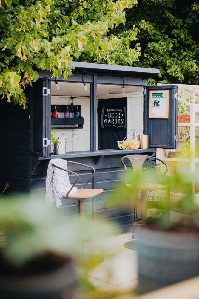 ForestHamptonCourt_GardenBar_ThorndownRAL7016AnthraciteGreyWood