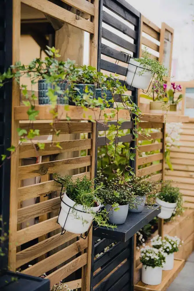 Forest_Vertical-Planters_Hampton-Court