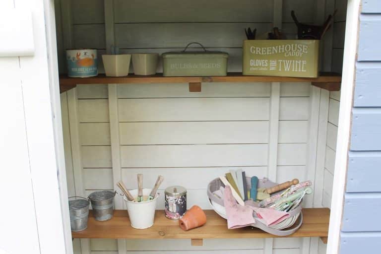 Thorndown-Hazel-Wood-Paint-on-interior-shelves