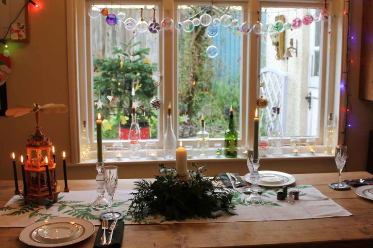 Thorndown-Christmas-table-and-decorations_6