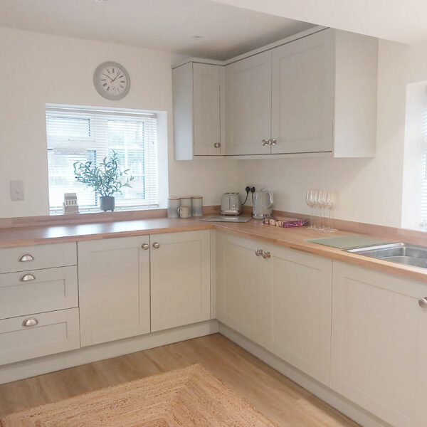 Thorndown-Egret-White-Wall-Paint_kitchen