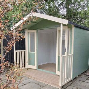Roundpeg-Outdoor-Buildings_Thorndown-Reed-Green-and-Meadowsweet-Cream-Wood-Paint