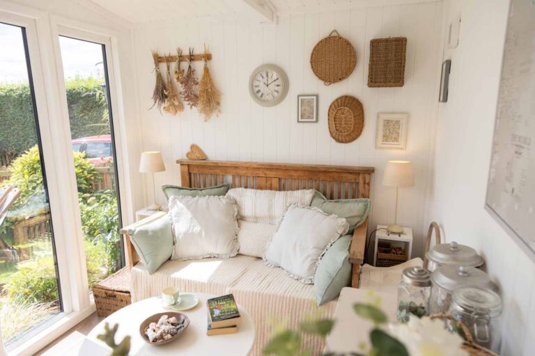 Thorndown-Whey-White-Wood-Paint-on-Roundpeg-Outdoor-Buildings-shed-interior_3