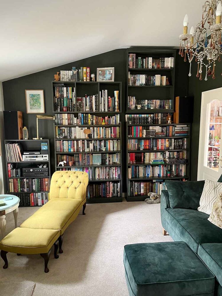 Thorndown-Yew-Green-and-Swan-White-Wall-Paint-with-Yew-Green-Wood-Paint-shelving