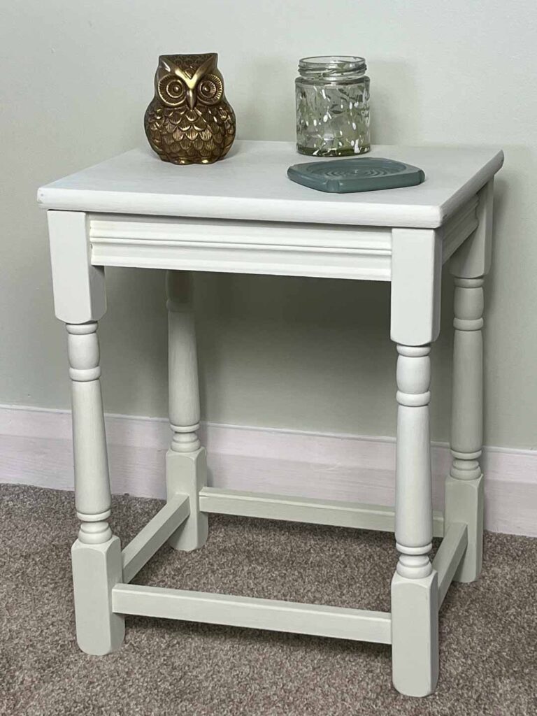 Thorndown-Green-Hairstreak-Wall-Paint-on-side-table-and-wall_2