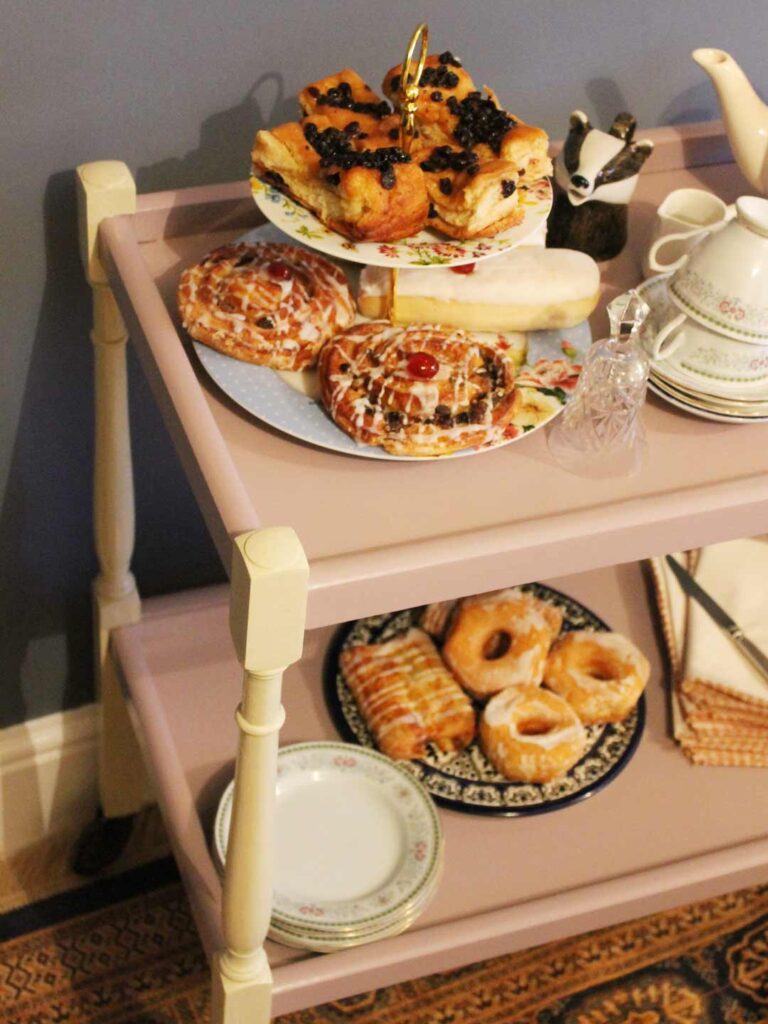 Thorndown-Rock-Rose-and-Doulting-Stone-Wood-Paint-on-tea-trolley_3