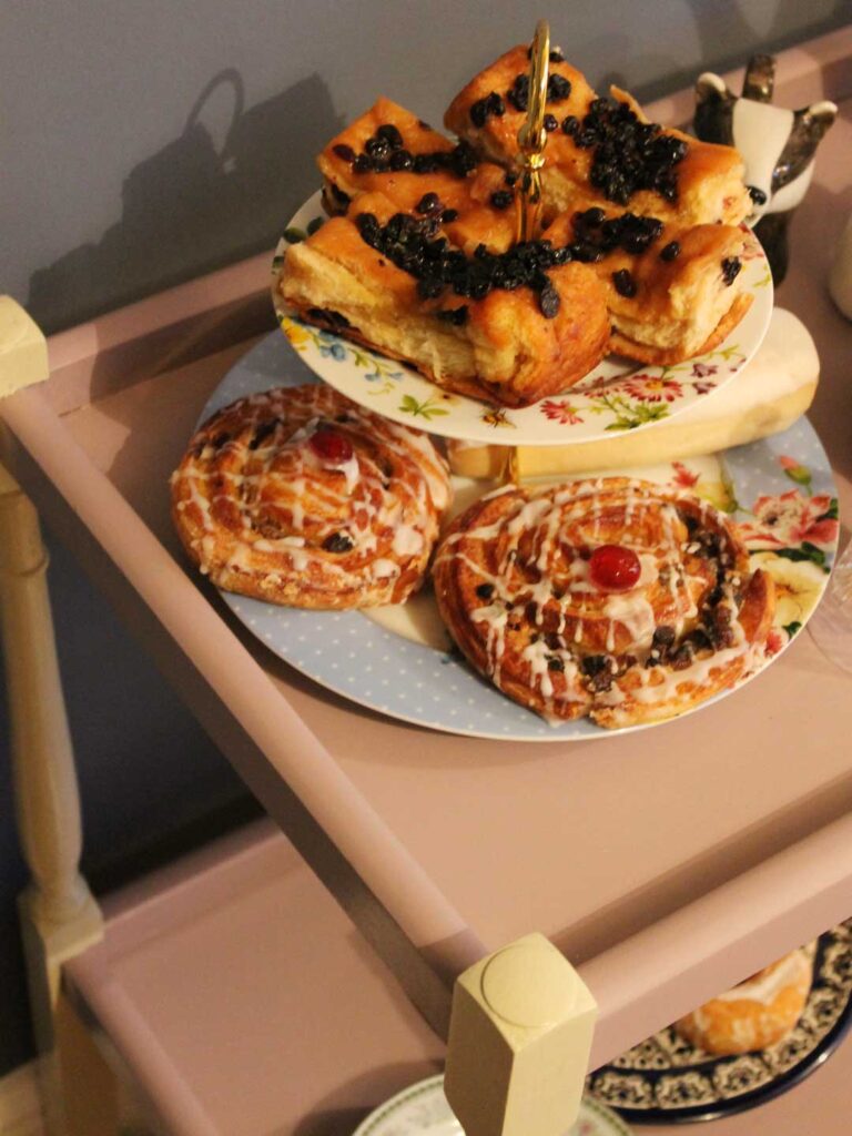 Thorndown-Rock-Rose-and-Doulting-Stone-Wood-Paint-on-tea-trolley_6