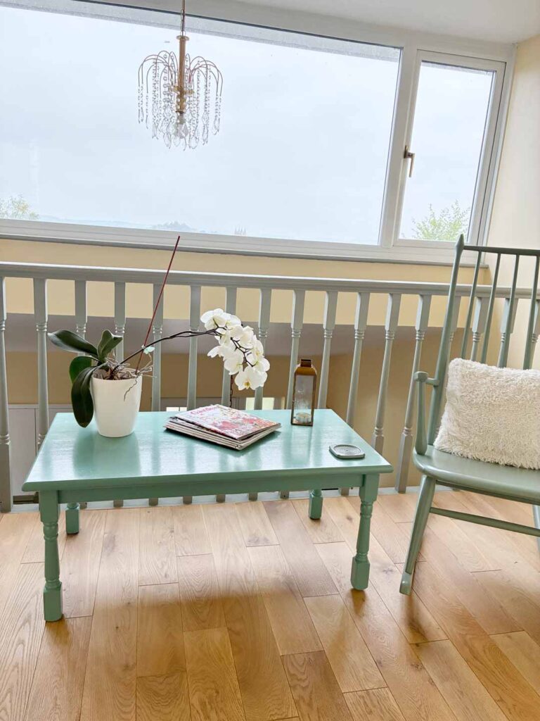 Thorndown-Wetlands-Green-Wood-Paint-on-coffee-table_3