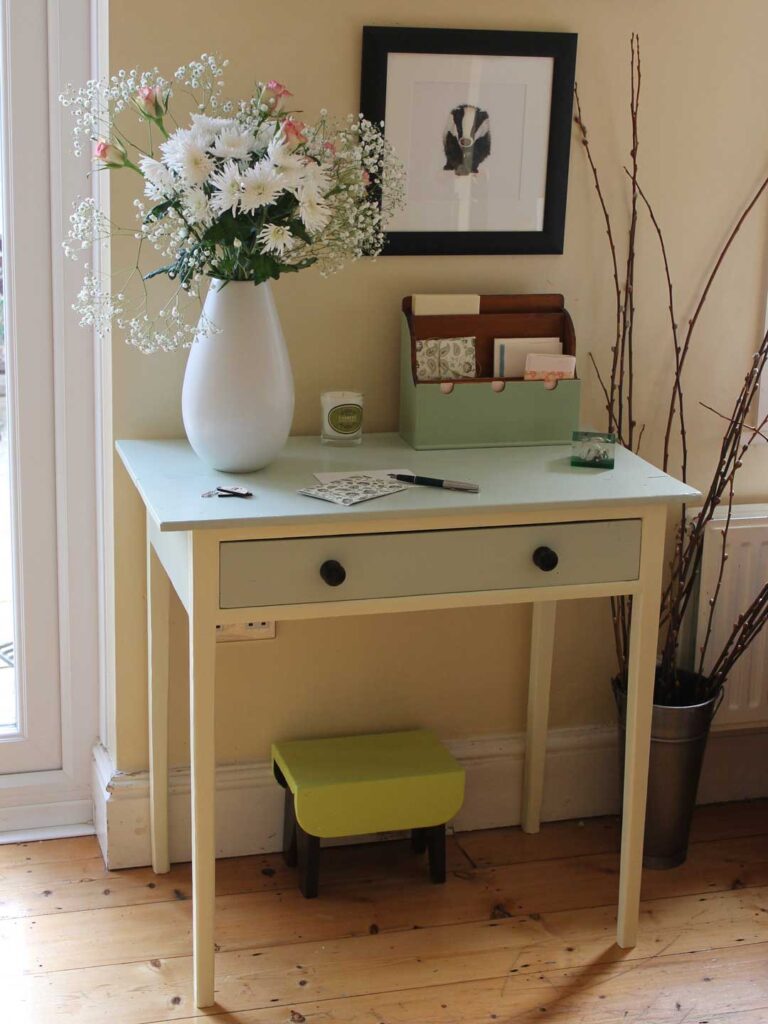 Thorndown-Wispy-Willow-and-Chantry-Cream-Wood-Paint-on-table_2