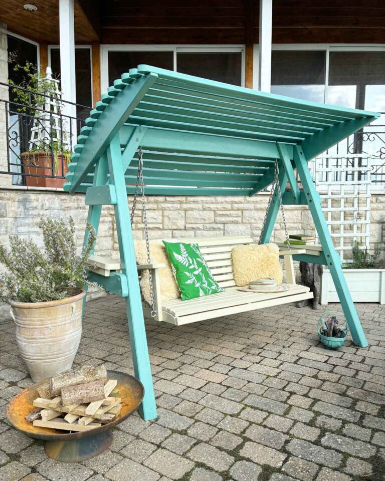 Thorndown-Wetlands-Green-and-Doulting-Stone-Wood-Paint-on-swing-seat